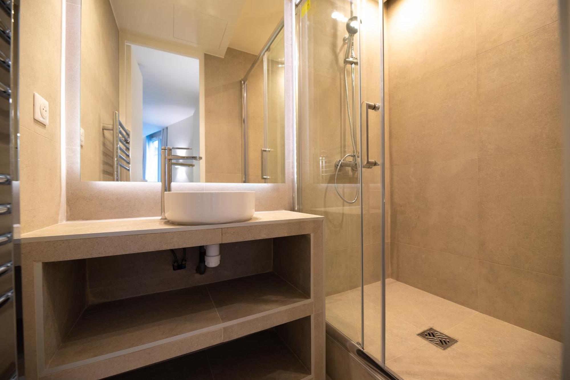 Amazing Flat - Champs Elysees Apartment *