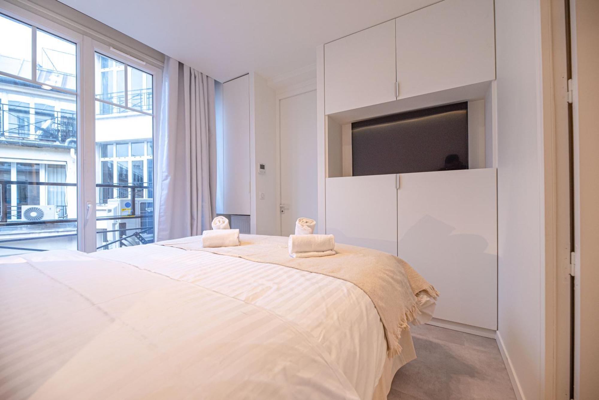 Amazing Flat - Champs Elysees Apartment Paris